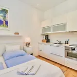 Blauer Spatz Apartman *