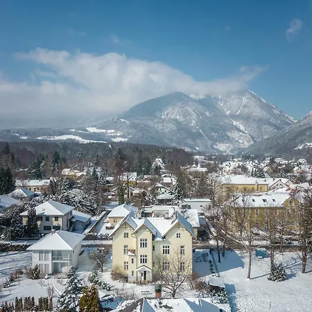 Landhaus Blauer Spatz An Der Rax Lägenhet