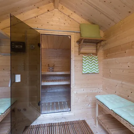 Landhaus Blauer Spatz An Der Rax Lägenhet